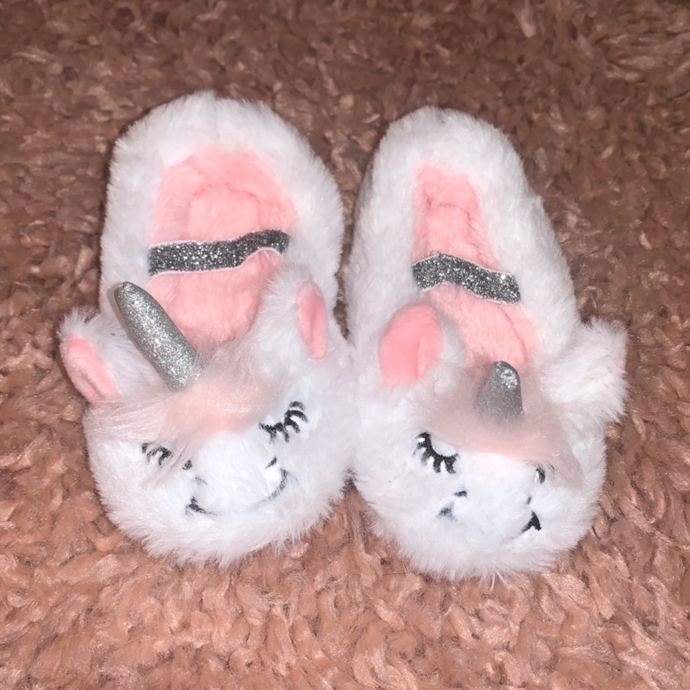 Toddler unicorn slippers